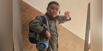 (عکس) میکائیل میردورقی دانش آموز شهید مدرسه میناب حمله موشکی به مدرسه را پیش بینی کرده بود!