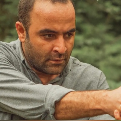 باور می‌کنید؟ این بازیگر روزی نگهبان بود و بعدها یک مقام قضایی شد! امیر نوروزی: 10 سال نگهبان وزارت بهداشت بودم!
