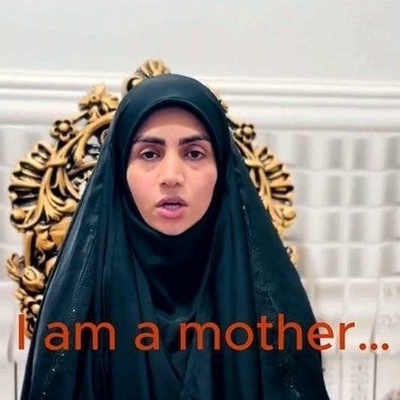 (ویدئو) سخنان مادر مینابی که دو فرزند او در حمله ناجوانمردانه به مدرسه میناب شهید شدند