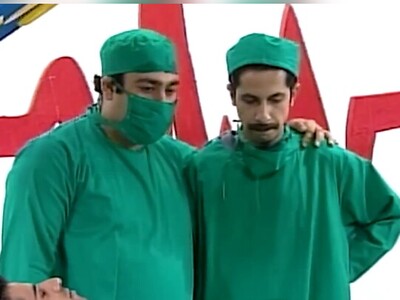 ویدئو/سکانسی فوق‌العاده خنده‌دار از گل‌های 77 که سرمنشا علاقه‌ی مهران غفوریان (دکتر عشقی) به عمل پیوند آپاندیس تو در حاشیه رو نشون میده😂