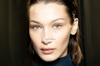 (عکس) بلا حدید، مدل سرشناس آمریکایی اینبار میان رنگ‌ و طعم خوراکی‌های ایرانی سلیقه‌ جدیدی برای خودش کشف کرد/ گلاب اصل ممتاز دیگه آخرشه😂