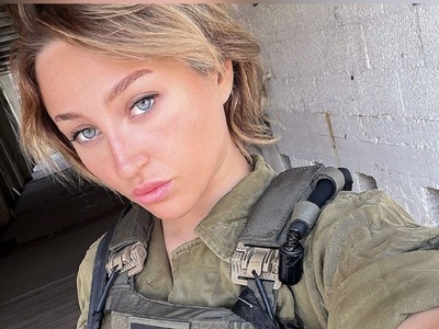 (عکس) سلفی بحث‌برانگیز سرباز اسرائیلی در محوطه دانشگاه الازهر غزه/ تصویری که خشم کاربران را برانگیخت