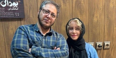 (ویدئو) نگاهی به چیدمان بی عیب و نقص و پر و پیمون کتابخانه منزل مجردی مازیار لرستانی؛ بعضی کتابا واقعا قیمتی و کمیابن! / سماور چی میگه اون وسط؟!😂