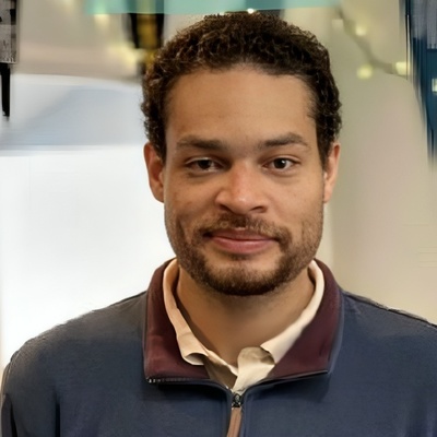 نگاهی به عکس فارغ‌التحصیلی ضارب ترامپ؛ معلم 31 ساله‌ای که خبرساز شد