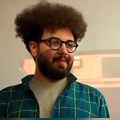 (ویدئو) مهمانان تاجیک از هنرنمایی داماد ایرانی نقی معمولی با پیانو حیرت کردند/ ارشاد بیچاره بالاخره هفت‌خوان نقی رو به سلامت رد کرد😂