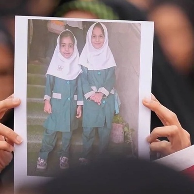 از جشن تولد تا لحظه شهادت؛ آخرین تصویر زهره شهریاری، معلم باردار مدرسه شجره طیبه میناب در حمله موشکی آمریکایی‌صهیونیستی