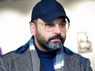 (عکس) نگاهی به استایل کنکوری مجری معروف جوکر، احسان علیخانی؛ آخه آدم سر امتحان باشه و این همه جذاب باشه؟!!/ به خاطر همینه نعیمه نظام دوست دست از سرش برنمیداره😍