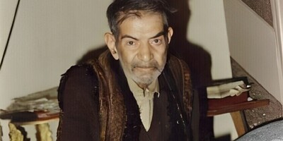 ویدیو | مشاعره جذاب و دلنشین دیده نشده از استاد شهریار در کف قهوه خانه‌ای در تهران / این همه هنر از کجا میاد آخه!