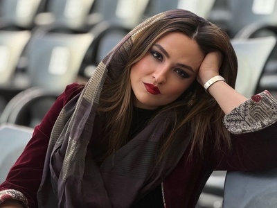 نهال عشق گلاره عباسی به یاد دانش آموزان شهید میناب/با هر نهال، یک دانش‌آموز شهید دوباره نفس می‌کشد+عکس