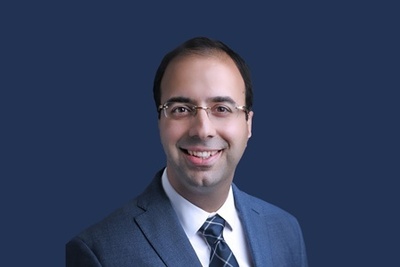 (ویدئو) نگاهی به مسیر زندگی رتبه 1 کنکور تجربی 1376، دکتر شهاب اناری؛ وقتی موفقیت فراتر از مدرک می‌رود