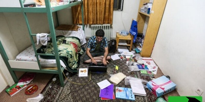 (عکس) اتفاقی نادر در تاریخ خوابگاه دانشجویی دانشگاه صنعتی امیرکبیر؛ صحنه‌ای که اشک مادران را در می‌آورد!