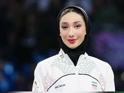 (عکس) تبریک مبینا نعمت‌زاده قهرمان برنزی تکواندو المپیک پاریس به مناسبت روز مربی/ قدردانی ویژه از مهروز ساعی