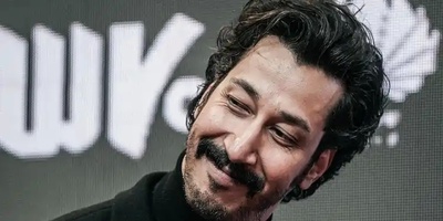 (ویدئو) طنز دانش‌آموزی: وقتی فکر می‌کنی از دست ریاضی خلاص شدی... ریاضی جان مادرت ول کن!