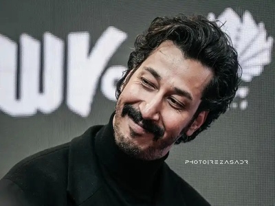 (ویدئو) طنز دانش‌آموزی: وقتی فکر می‌کنی از دست ریاضی خلاص شدی... ریاضی جان مادرت ول کن!