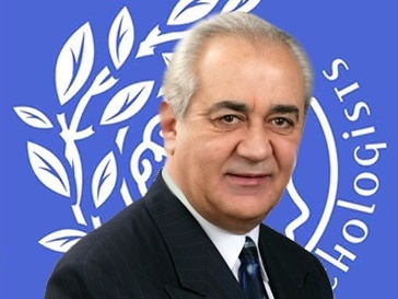 (ویدیو) مهم‌ترین نصیحت دکتر هلاکویی درمورد ازدواج: در دنیای امروز عشق اگر نیست، ازدواج معنی ندارد...