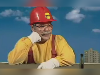 (ویدئو) استاد بابا برقی، استادِ نوستالژیک دهه 60 یا 70؟/ استاد بازنشسته شدن، خیلی وقته تدریس نمی‌کنن!