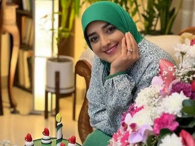 وقتی سنت و مدرنیته در تولد ستاره سادات قطبی به هم می‌رسند؛ از ترکیب بامیه و گوشفیل  در تهیه کیک تا کادوهای لاکچری ایتالیایی!+ویدیو/ اینم تولد رمضانی😉