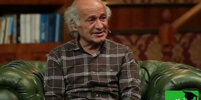 زیباترین شعرخوانی با صدای عمیق و احساسی عمو حاتم / کامرانان همه در فکر هوس رانی خود...شعری که هیچ‌کس فراموش نمی‌کند+ ویدئو