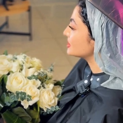 مریم مومن: دم عروسیم بابام به من میگفت اوغلوم یعنی پسرم! نگاهی به آمادگی های قبل عروسی مریم مومن برای احیای موهای فرفری اش+فیلم