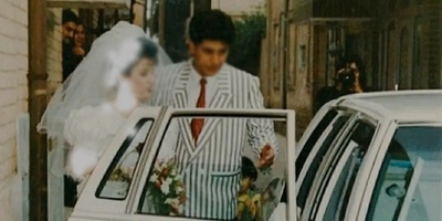 زنگ خلاقیت: ابتکار خنده‌دار فیلمبردار ترکیه‌ای در فیلمبرداری از ماشین عروس حماسه آفرید/ مرد حسابی داشتی خودتو به کشتن میدادی😂