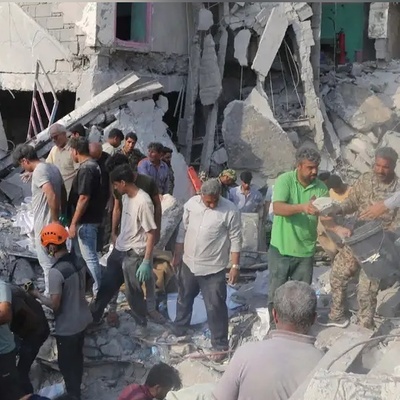 تصویری از نمایشگاهی در کره جنوبی به یاد شهدای مدرسه میناب