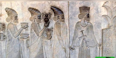 (ویدئو) تفسیر متفاوت دکتر شاهرخ رزمجو از کاخ سهدروازه؛ تخت جمشید، نماد گفتوگو نه قدرتنمایی