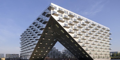 (ویدئو) زیباترین پله‌کانی جهان با لنداسکیپ طبیعی! جاذبه معماری آمستردام که تکنیک‌های مهندسی را متحول کرد