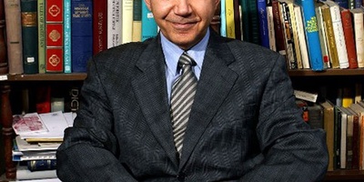 دکتر الهی قمشه ای: یکبار قرآن را بدون ایمان بخوانید، تاج ادبیات جهان هست + فیلم