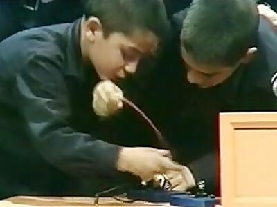 (ویدئو) خاطره‌بازی با مسابقه‌ی محبوب دهه‌ شصتی‌ها «از مدرسه تا مدرسه»!