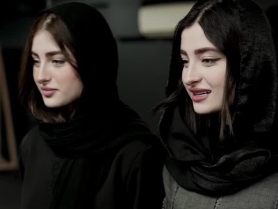 کلاس بازیگری سارا و نیکا فرقانی دوقلوهای محبوب سریال پایتخت سوژه تمسخر شد!