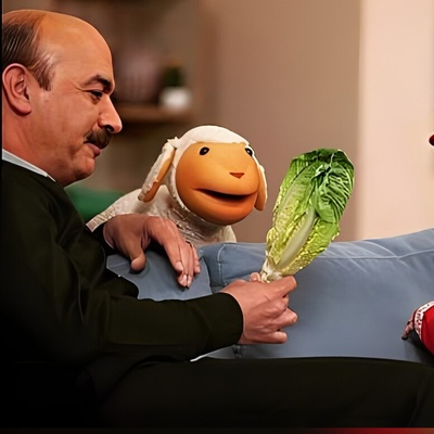 ویدیو| مستر ببعی؛ پایان‌نامه‌نویس حرفه‌ای دورانی که هوش مصنوعی نبود؛ شما اگه بودین دلتون میومد بهش سفارش ندین؟!