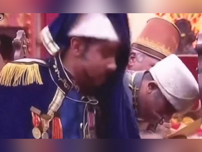 (ویدئو) واضح‌ترین تقلب تاریخ متعلق به اکیپ بانمک قبلۀ عالم/ وقتی یه تعداد استعداد درخشان امتحان میدن😂