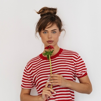 (تست شخصیت) رز قرمز با جاکلیدی، صورتی یا سفید؟ انتخابت شخصیت واقعی‌ت رو لو می‌ده!