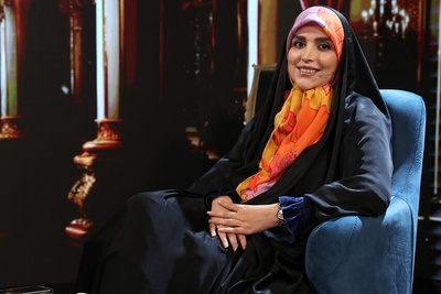 مژده لواسانی: در روز دختر، بیش از هر زمان دیگه به تک تک مادرهایی که در میناب پای دردهاشون نشستم فکر می‌کنم