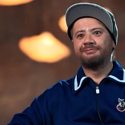 (ویدئو) عجیب‌ترین و خنده‌دارترین تنبیه دبیرستانی علی صادقی و عمو رشید برای یوسف تیموری/ بیچاره غش کرد ازخنده😂