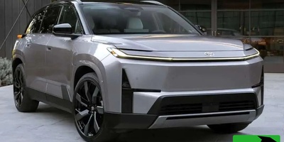 هایلندر برقی تویوتا با طراحی آینده‌نگر و کابین 14 اینچی معرفی شد + عکس