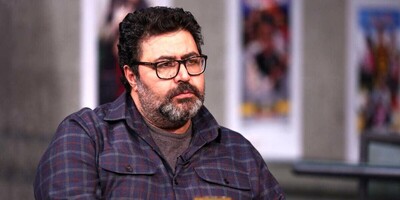 فرهاد اصلانی سوالات امتحانی رو به شاگرداش لو میده! / وضعیت فاجعه بار کنکوری‌ها قبل از کنکور و دم امتحان در سریال «هیولا»