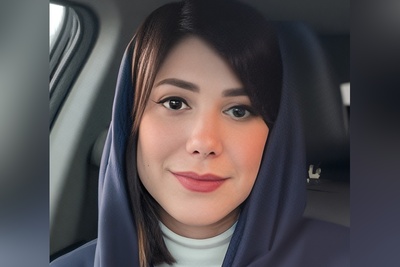 غمناک ترین شعرخوانی باران نیکراه که قلب هر شنونده ای رو به درد میاره/ در من نشسته‌است جوانی که سال هاست، جنگیده، زخم خورده، ولی متهم شده+ ویدئو