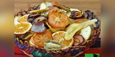 (فیلم) خشک‌کردن آسان میوه‌ها در خانه؛ چند قدم ساده تا طعم ناب و خوشمزه