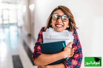 (ویدیو) این دوستمون اونقدر درسخونه که حتی وسط مهمونیم کتاب رو ول نمیکنه/ تو دوست داری بعد مدرسه کجا درس بخونی؟ تو مترو یا سینما؟😂