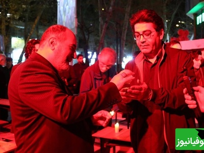 ادای احترام فرزاد حسنی به یادمان شهدای میناب در باغ فردوس