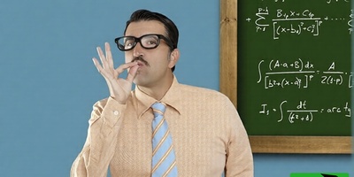 (ویدیو) میزان تعهد معلم ریاضی به دانش‌آموزا/ از فردا باریگارد هم داره و هیچ تهدیدی حریفش نیست😂