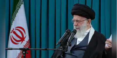 (ویدئو) توقع حضرت آیت الله خامنه‌ای از تشکل‌های دانشجویی/ نگاه درون دانشگاهی داشته باشید