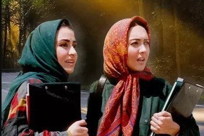 ویدیو| تشکیل مثلث عشقی سر جلسه امتحان؛ نبرد عشقی نیکی کریمی، حسن جوهرچی و مریلا زارعی سر برگه امتحان! / فقط سکانس آخر مریلا زارعی😂