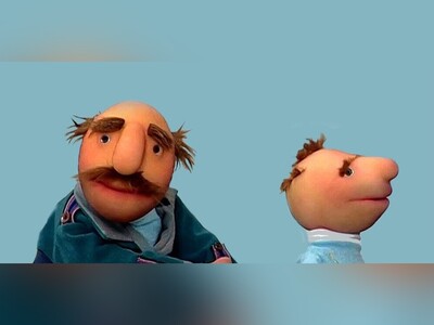 ویدیو/ تعریف استاد سخت‌گیر به نقل از "فامیل دور"/ کافیه که استاد، پدر درون شما را ببینید...