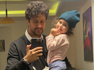 (ویدئو) ترفند خلاقانه‌ و خنده‌دار «نبات استخری» برای فرار از مدرسه رفتن / ماشاالله علاقه به علم‌و‌دانش موج میزنه😂