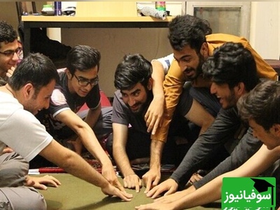 ویدئو | وقتی خوابگاه استودیو می‌شود؛ نوازندگی در کمد، شاهکار زندگی دانشجویی 😂