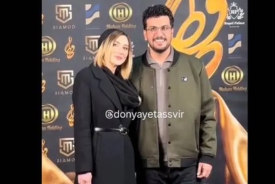 امیرحسین قیاسی حتی وقتی جایزه جشن حافظ رو میگیره دست از شوخی کردن برنمیداره؛ بامزه‌بازی با همسر و تشکر از مادر به سبک مجری بانمک پامپ+فیلم