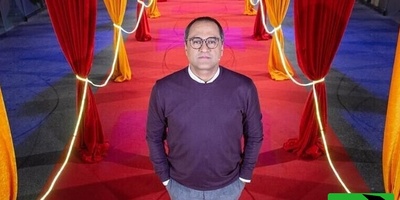 (ویدیو) سوال عجیب رامبد جوان از مهرداد صدیقیان: حتی فضانورد هم باشی، مامانت نگران میشه! 😂