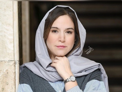 عکس دیده نشه از ستاره پسیانی با یونیفرم مدرسه/ از همون اولم متین و مودب بوده🤩